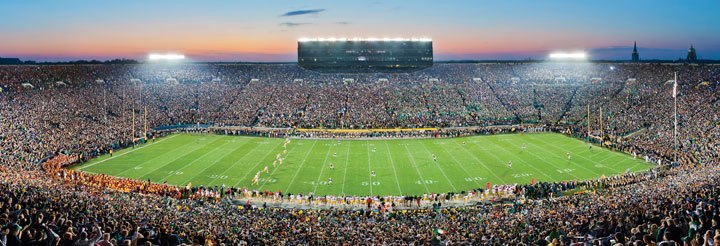 University of Notre Dame - 1000pc Panoramic Jigsaw Puzzle by Masterpieces