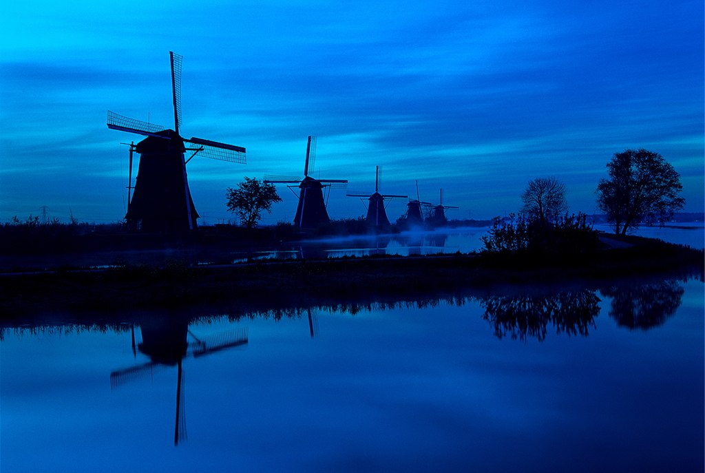 Windmill, Netherlands - 1000pc Glow-in-the-Dark Jigsaw Puzzle by Tomax - image 1