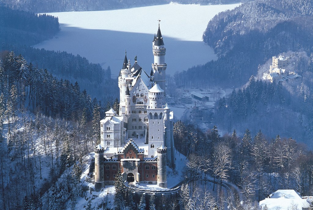 Neuschwanstein Castle, Germany - 1000pc Jigsaw Puzzle by Tomax - image main