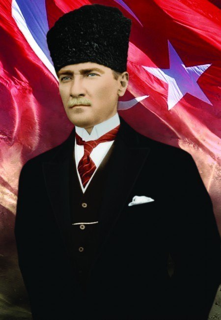 Ataturk - 260pc Jigsaw Puzzle by Anatolian