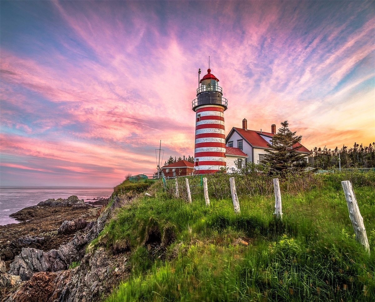 West Quoddy Head Lighthouse - 1000pc Jigsaw Puzzle By Springbok