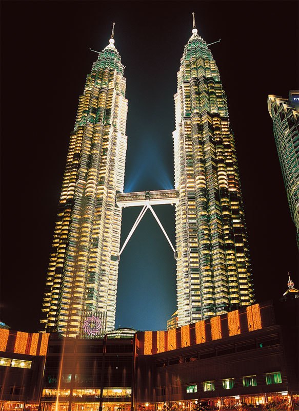 Twin Towers, Malaysia - 500pc Glow in the Dark Jigsaw Puzzle By Tomax