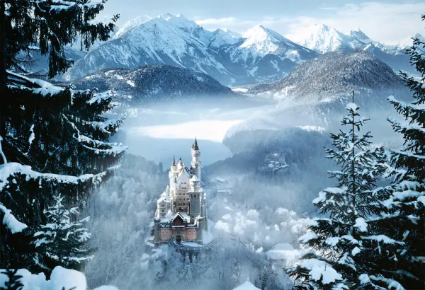 Romancing Castle - 300pc Jigsaw Puzzle by Tomax