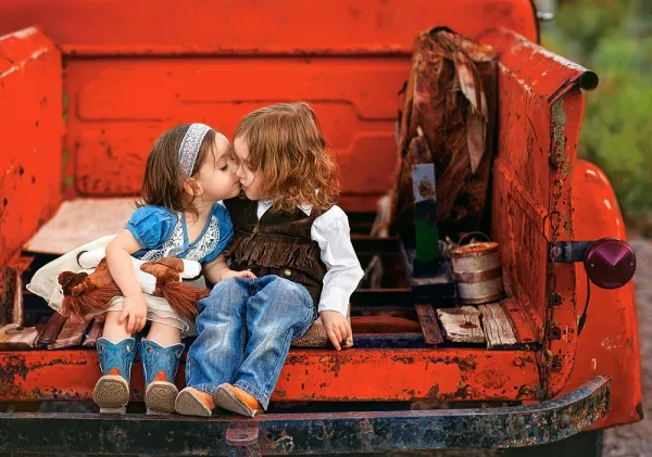 First Kiss - 500pc Jigsaw Puzzle By Castorland
